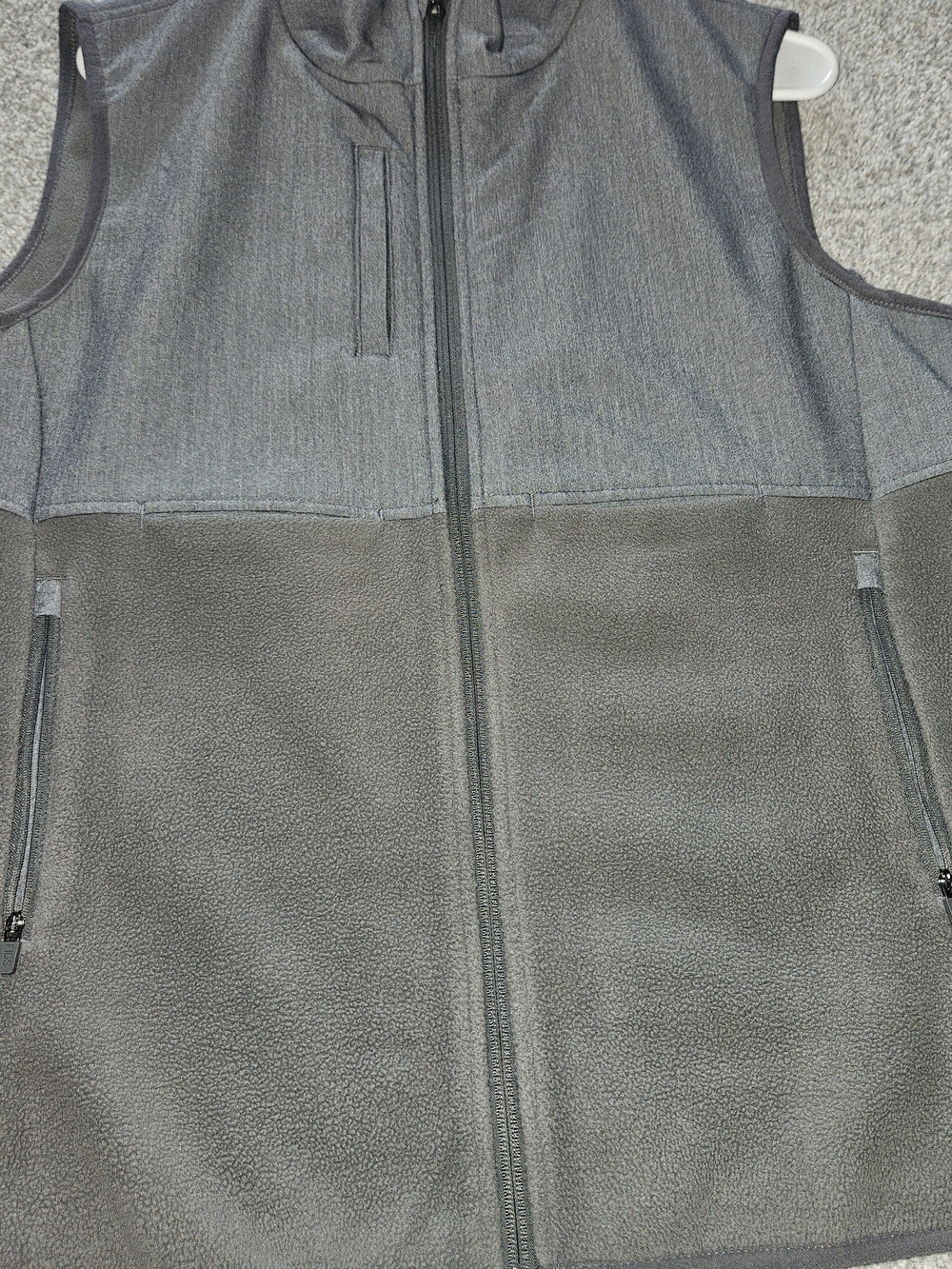 Figs Women's On Shift Gray Zip‑Front Fleece Vest